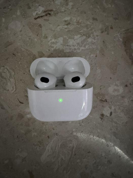 Навушники AirPods 3