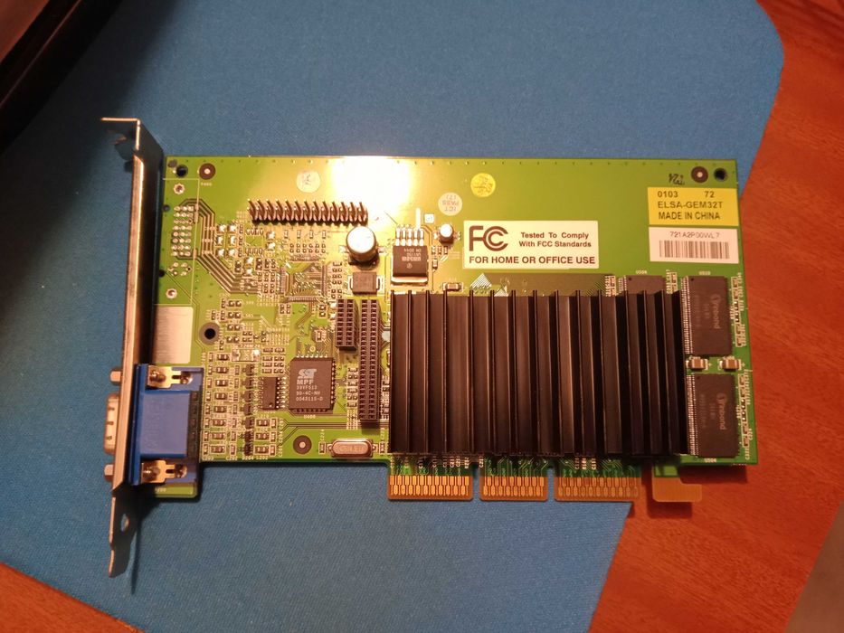 Placas de Som Creative Labs e Placas Gráficas VINTAGE Matrox S3