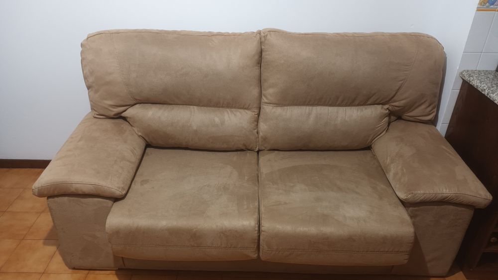 Sofa 2 lugares..