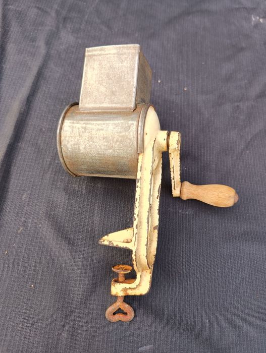 Mała tarka do warzyw czosnku