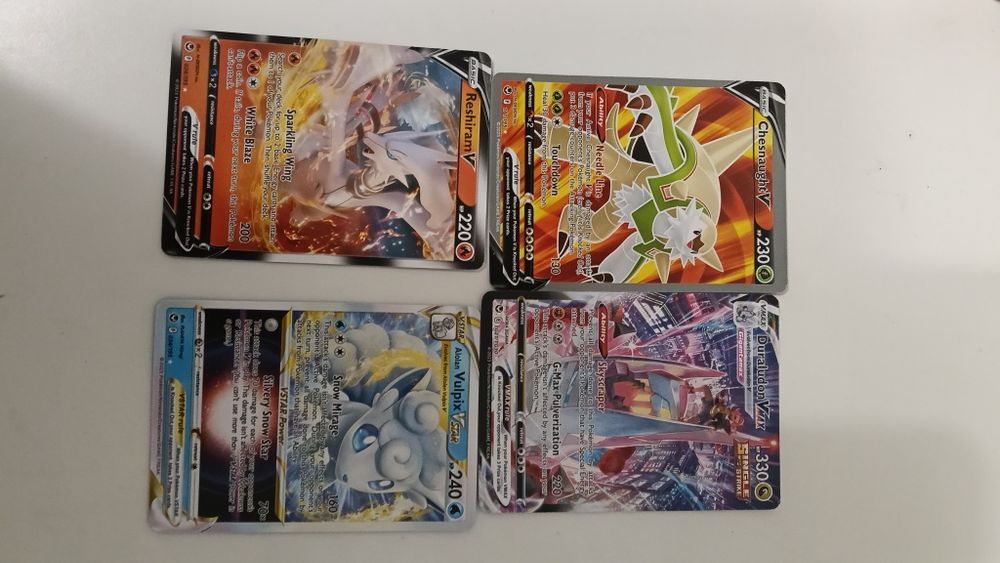 Vendo cartas Pokémon