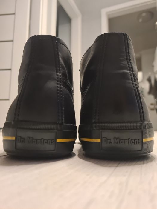 Dr. Martens eason canvas