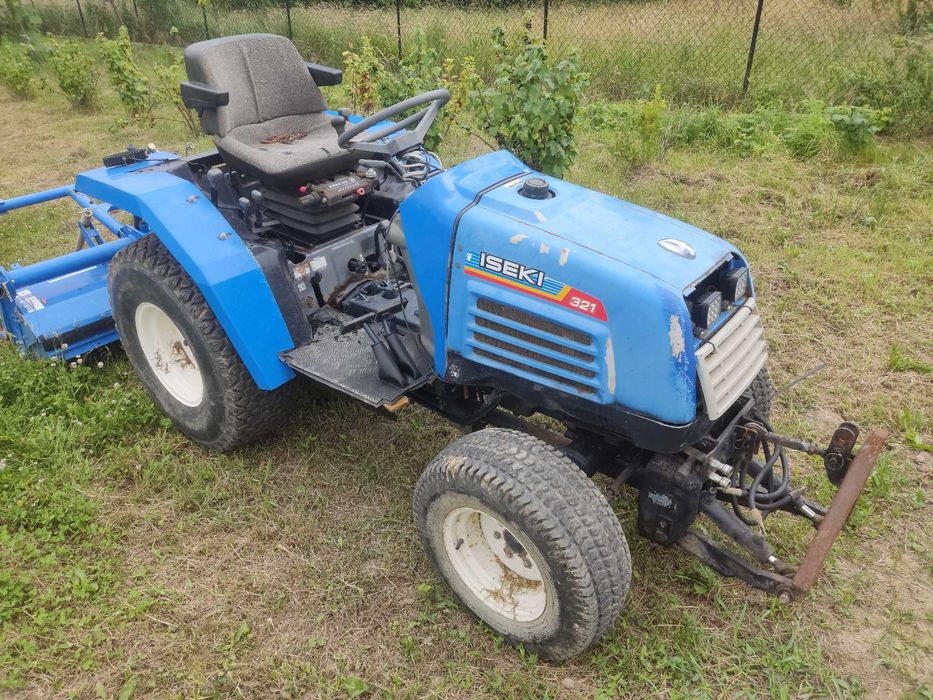Iseki 321 z osprzętem, do dokończenia!