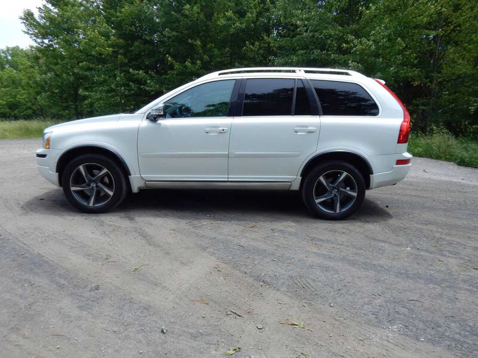 Volvo XC90      2013