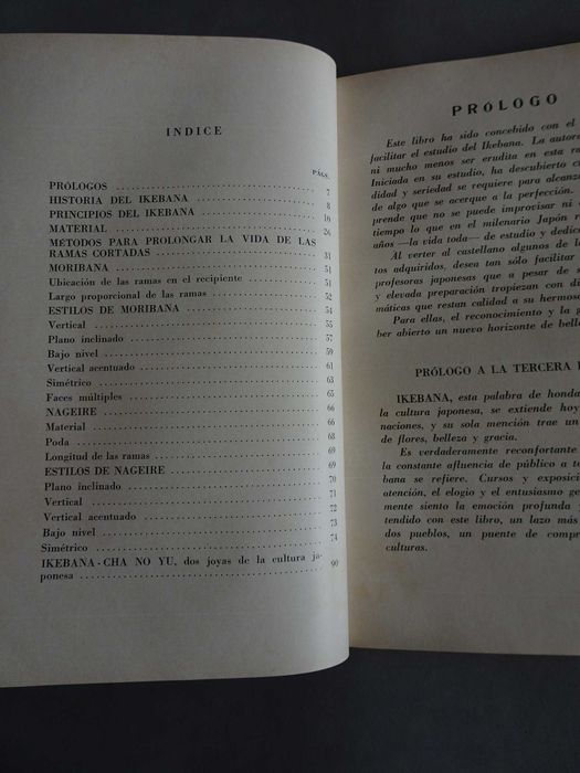 Livro Arranjos Florais Arreglo Floral Ikebana. Sanae Ishiy de Tsuji