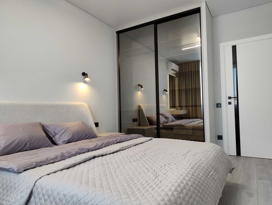 ЖК Варшавський 3, Квартира з новим, якісним ремонтом!