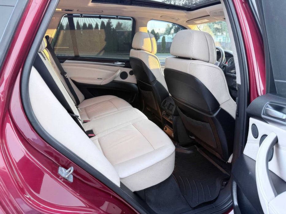 BMW X5 xDrive35i Premium      2012