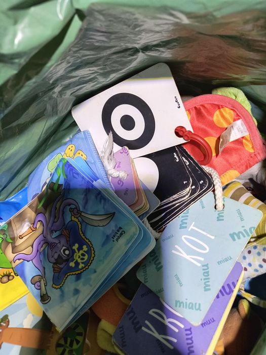 Karty dla niemowlaka