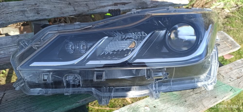 Reflektor oryg. Prawy i Lewy do Toyota Corolla 2019