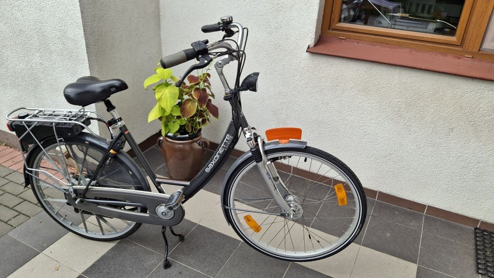 Rower z napędem spalinowym