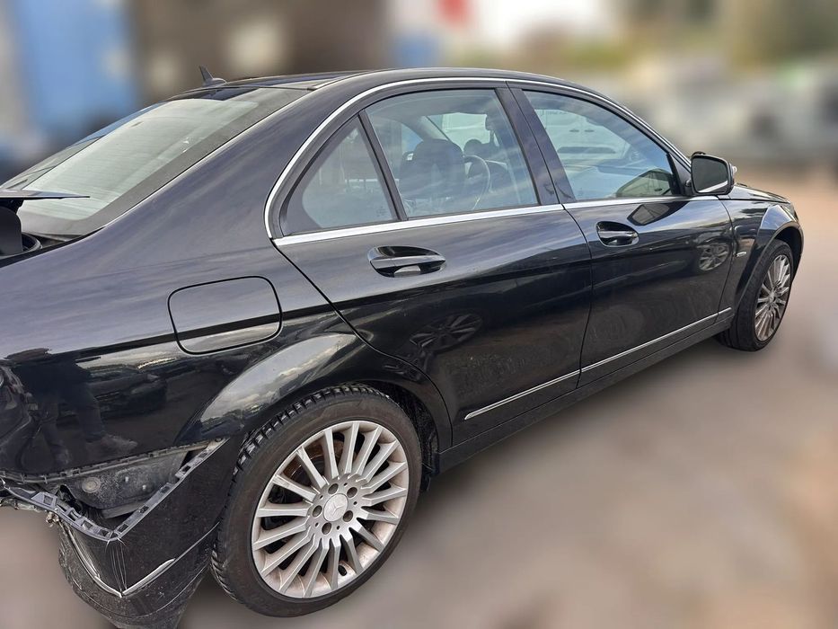 MERCEDES-BENZ Classe C Sedan (W204) C 220 CDI 2.2 Diesel 170 cv  125