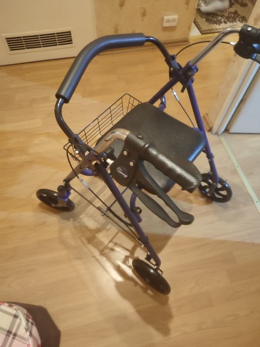 Chodzik , podpórka, wózek inwalidzki