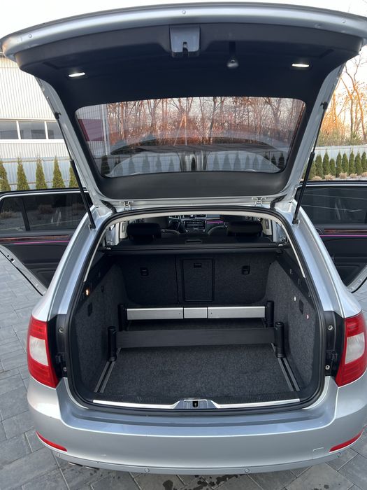 Skoda Superb 2011 2.0 tdi dsg