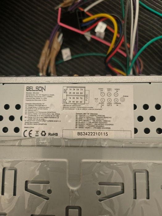 Auto radio universal belson