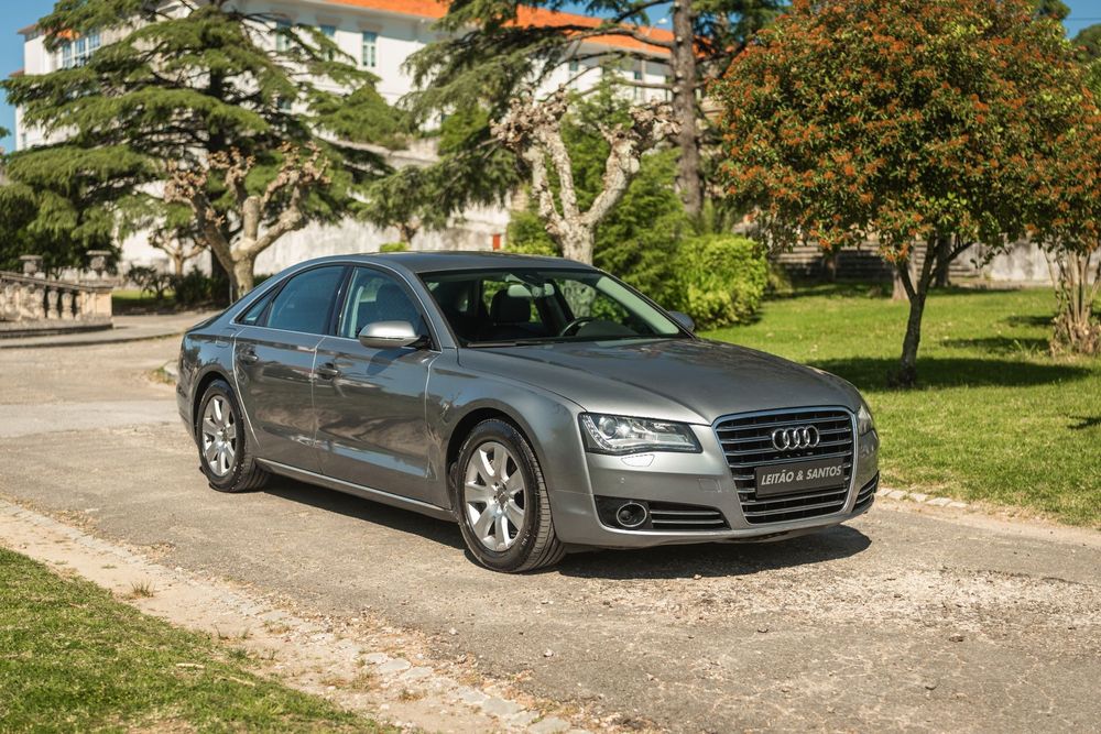 Audi A8 3.0 TDI DPF clean quattro tiptronic