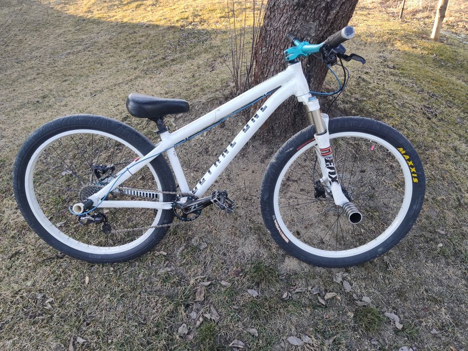 Octane one zircus (stunt,Fox, Magura,dirt,saint,dartmoor,hornet)