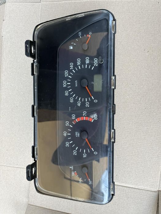 Ваз 2110-11-12 панель приборів