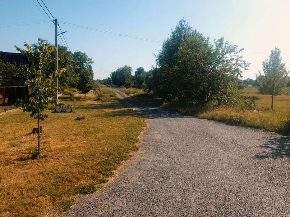 Ділянка в Горобіїївці 52  сотки з комунікаціями.