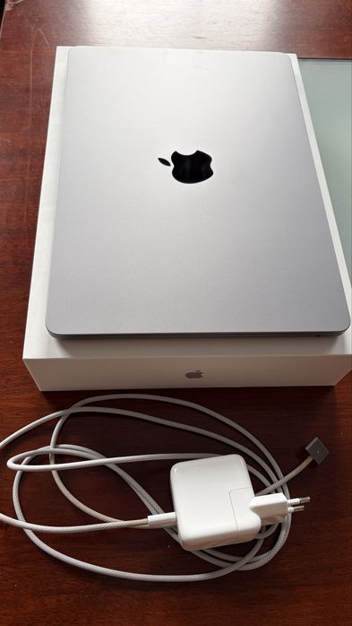 Macbook Air M2 - 16GB