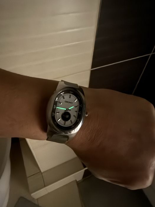 Часы DKNY 300402