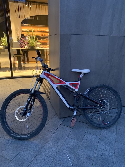 Велосипед Specialaized ( enduro )