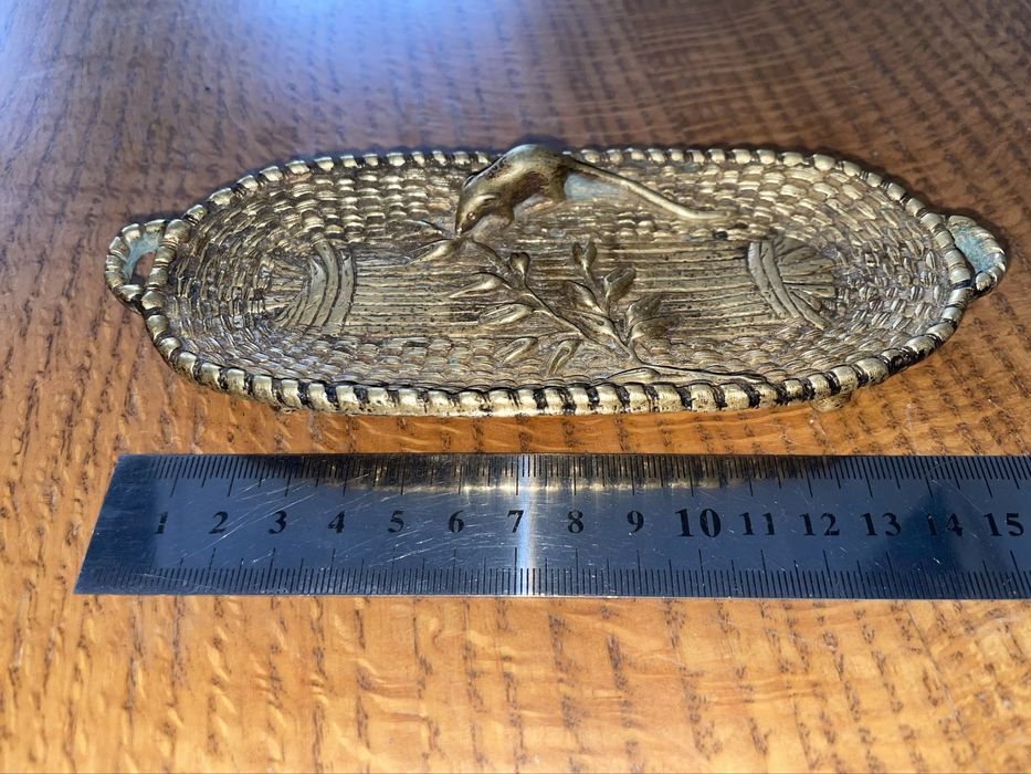 Антикварна бронзова попельничка