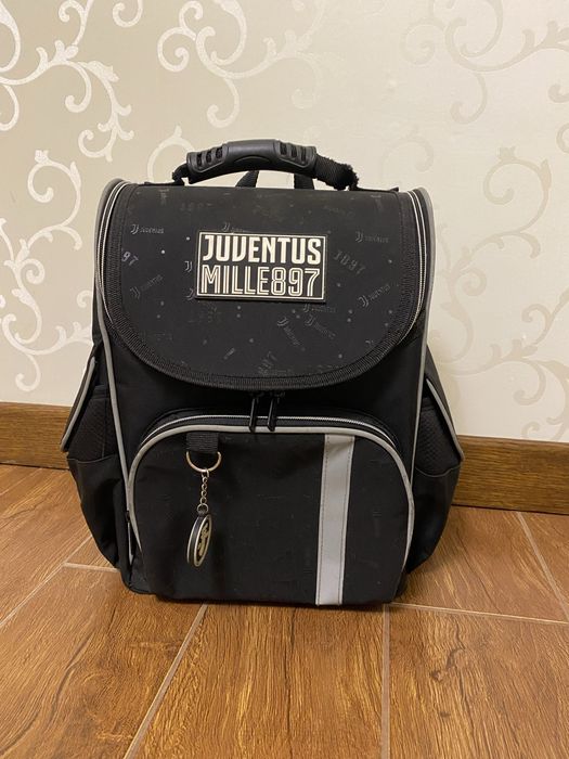 Рюкзак Kite Education FC Juventus каркасний 960 г