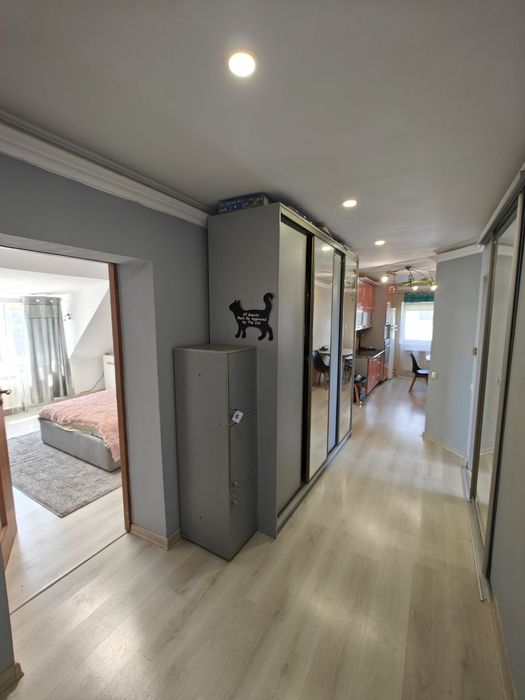 Продаж окремо стоячий будинок