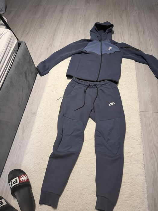 nike tech flece w bardzo dobrym stanie jest zemna 2 miesiace