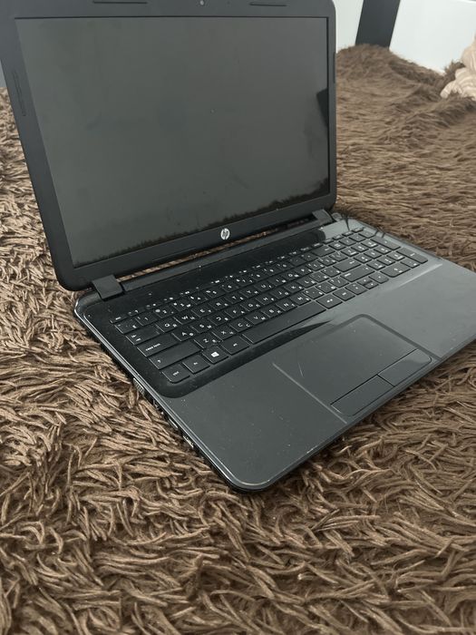 Ноут   Не тримає батарея та чорна пляма еа екрані