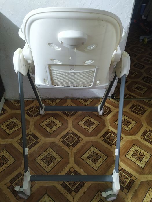 Стільчик для годування Mominlove