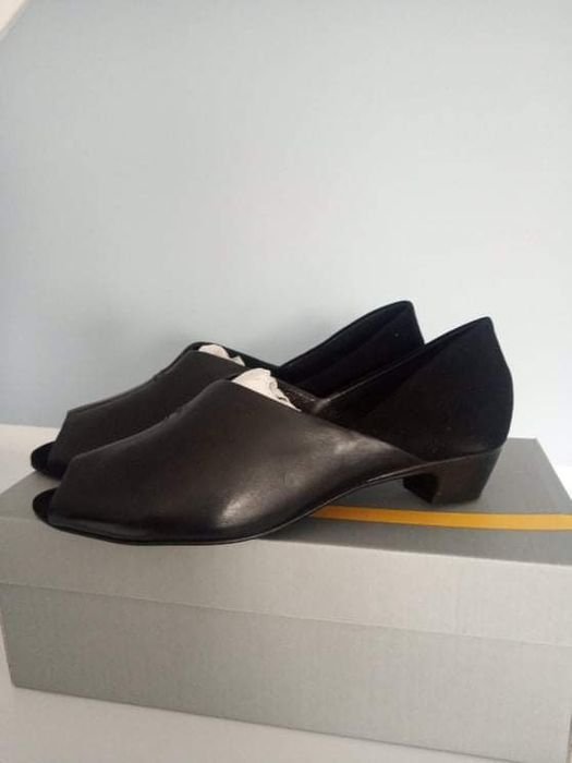 Buty damskie marki Manas rozmiar 38 (24 cm)