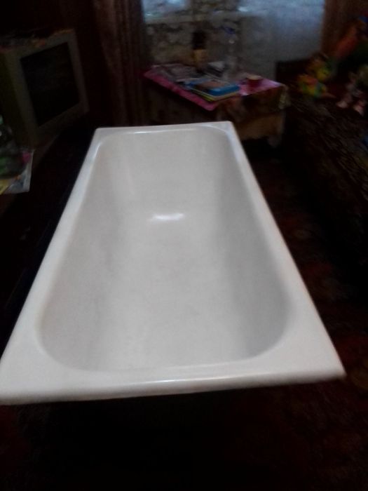 Ванна    чугунна