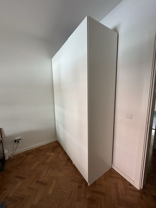 Roupeiro IKEA branco