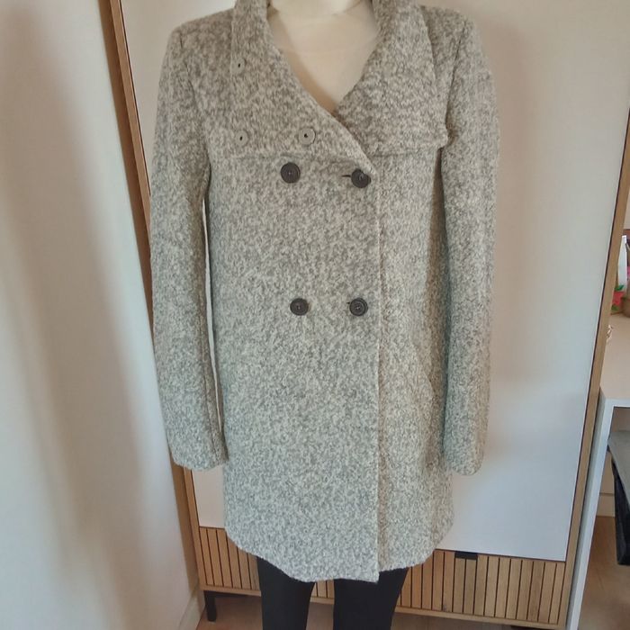 Szary wełniany płaszcz damski dwurzędowy ONLY wełna 45% rozmiar M
