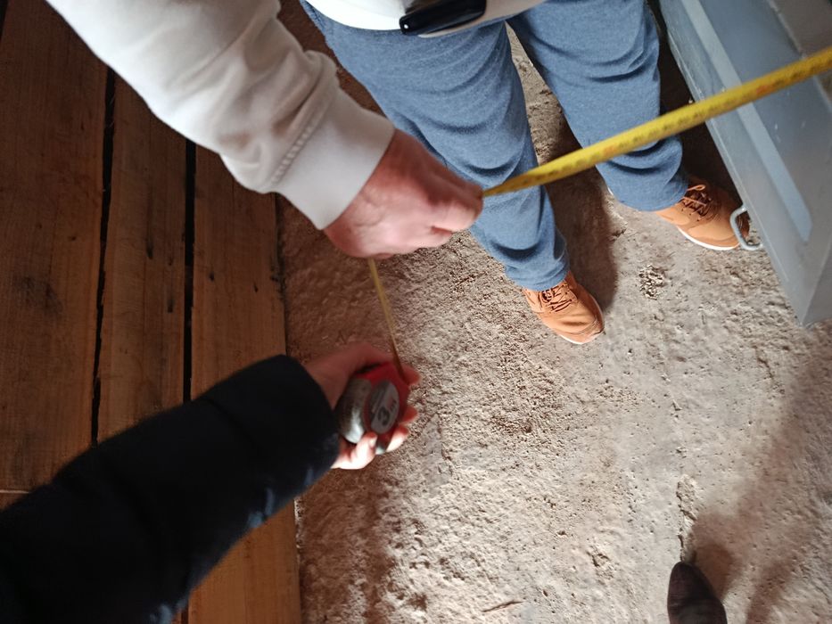 Atrelado de veículo, com taipais laterais, muito bom estado.