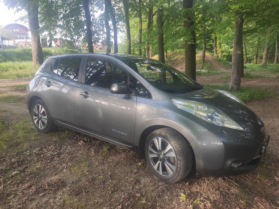 Nissan leaf 2017