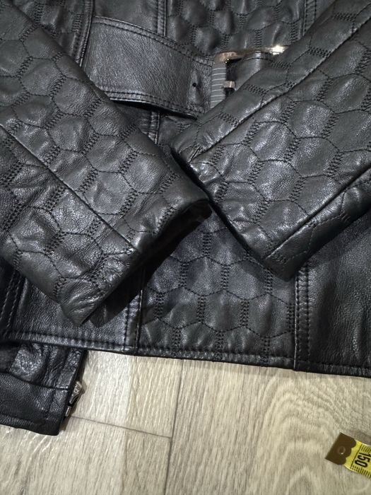 Продам шкіряну куртку Ares розмір М