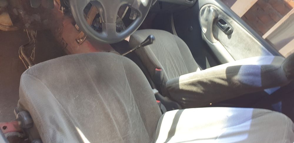 Nissan Primera 1993