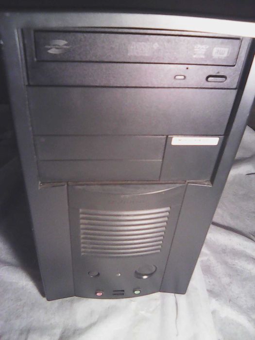 Komputer stacjonarny E3400 , 2Gb Ram , dysk 1TB. NIE WYSYŁAM.