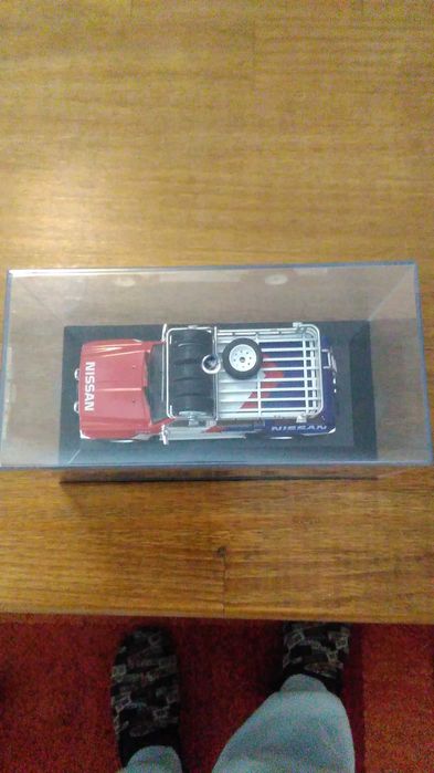 Miniatura de Jipe Nissan Patrol Long