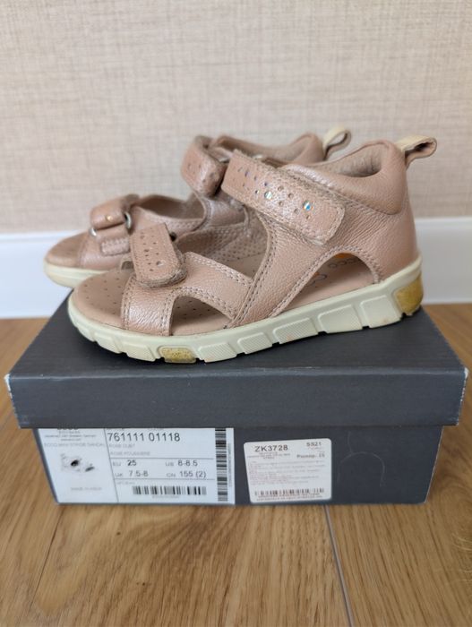 Босоніжки ecco 25