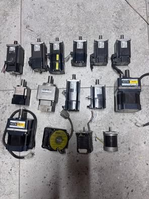 Serwomotor Mitsubishi Vexta przekładnia