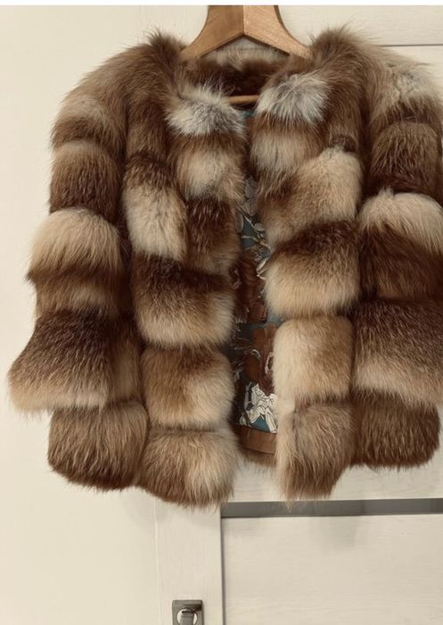 Шуба с хутра лисиці