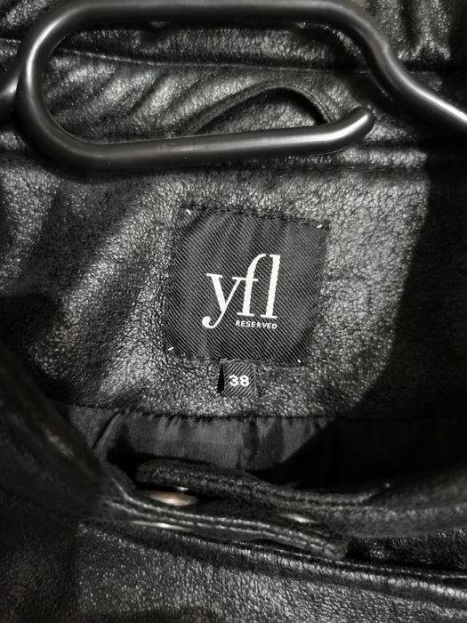 Kurtka Reserved, skajka