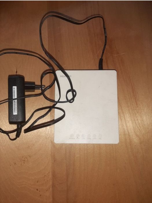 Роутер Huawei wifi
