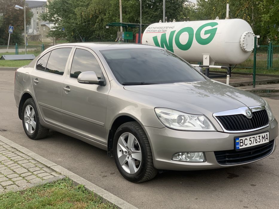 Продам Skoda Octavia 1.6 МРІ газ/бензин