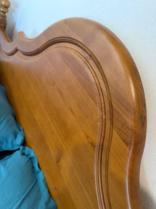 Vendo cama de casal com colchão