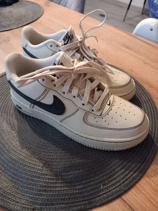 Nike air force beżowe