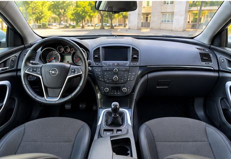 Opel Insignia A Sports Tourer 2.0 CDTI